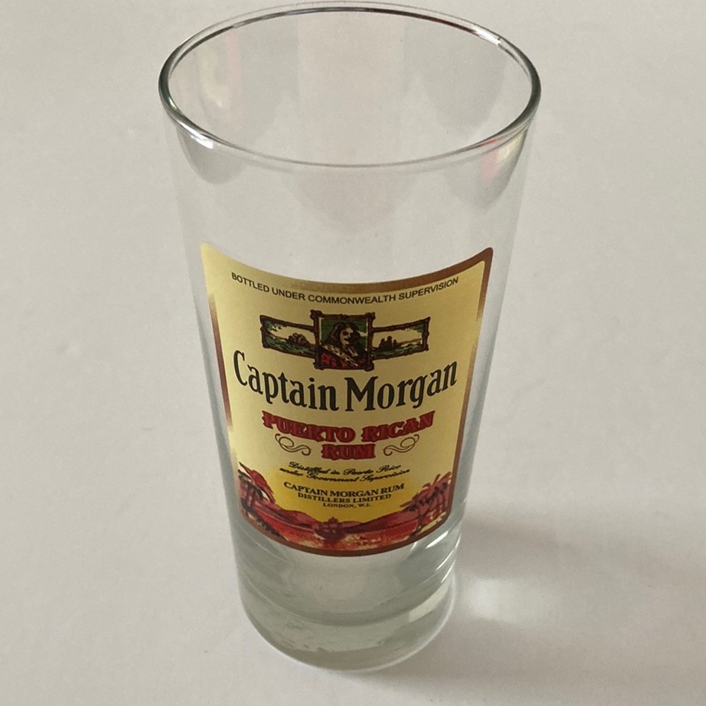 Captain Morgan‎ Puerto Rican Rum glass 6”x3”